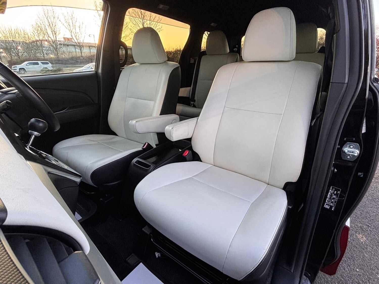 Used Toyota Estima 2026 for sale - 77966425: Photo 19