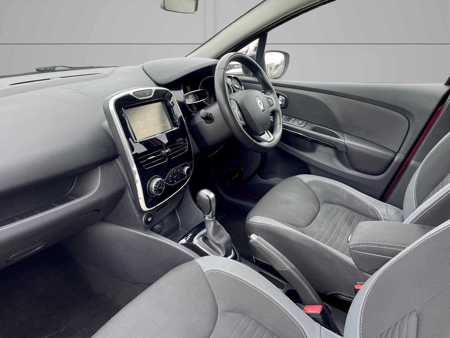 Used Renault Clio 2016 for sale - 78036906: Photo 18