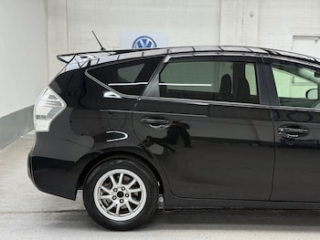 Used Toyota Prius+ 2011 for sale - 78479886: Photo