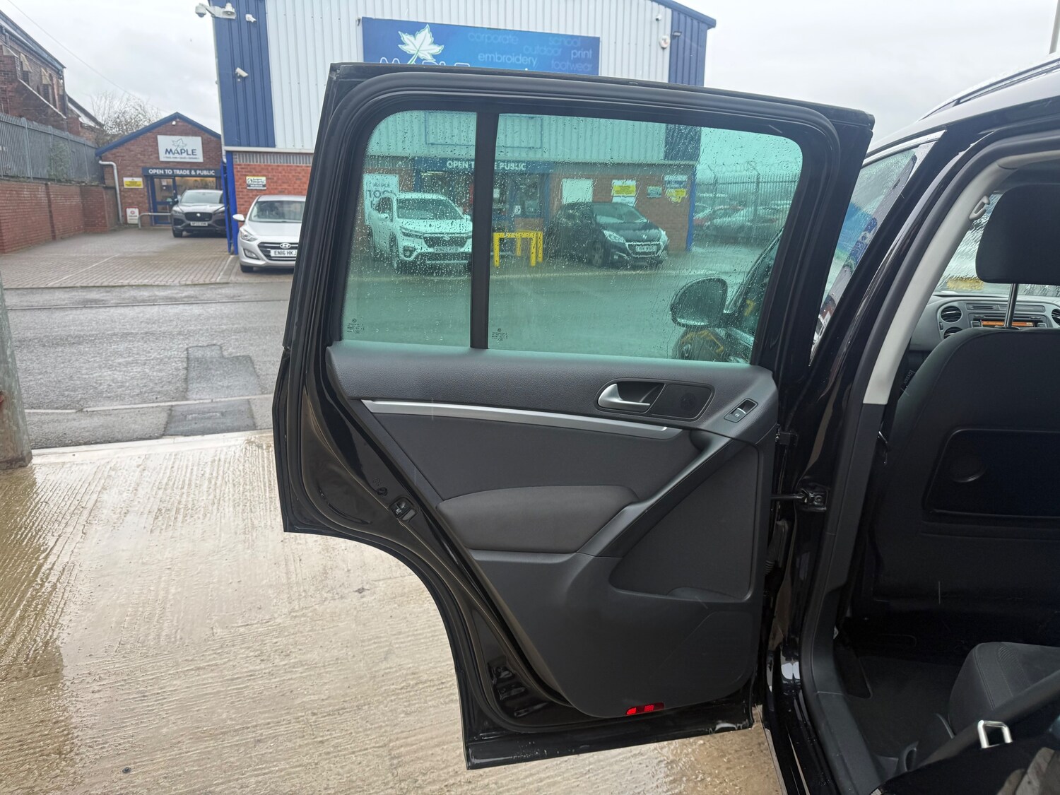 Used Volkswagen Tiguan 2015 for sale - 77762552: Photo 17