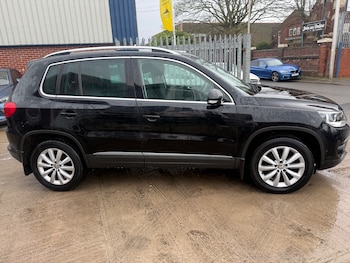 Used Volkswagen Tiguan 2015 for sale - 77762552: Photo