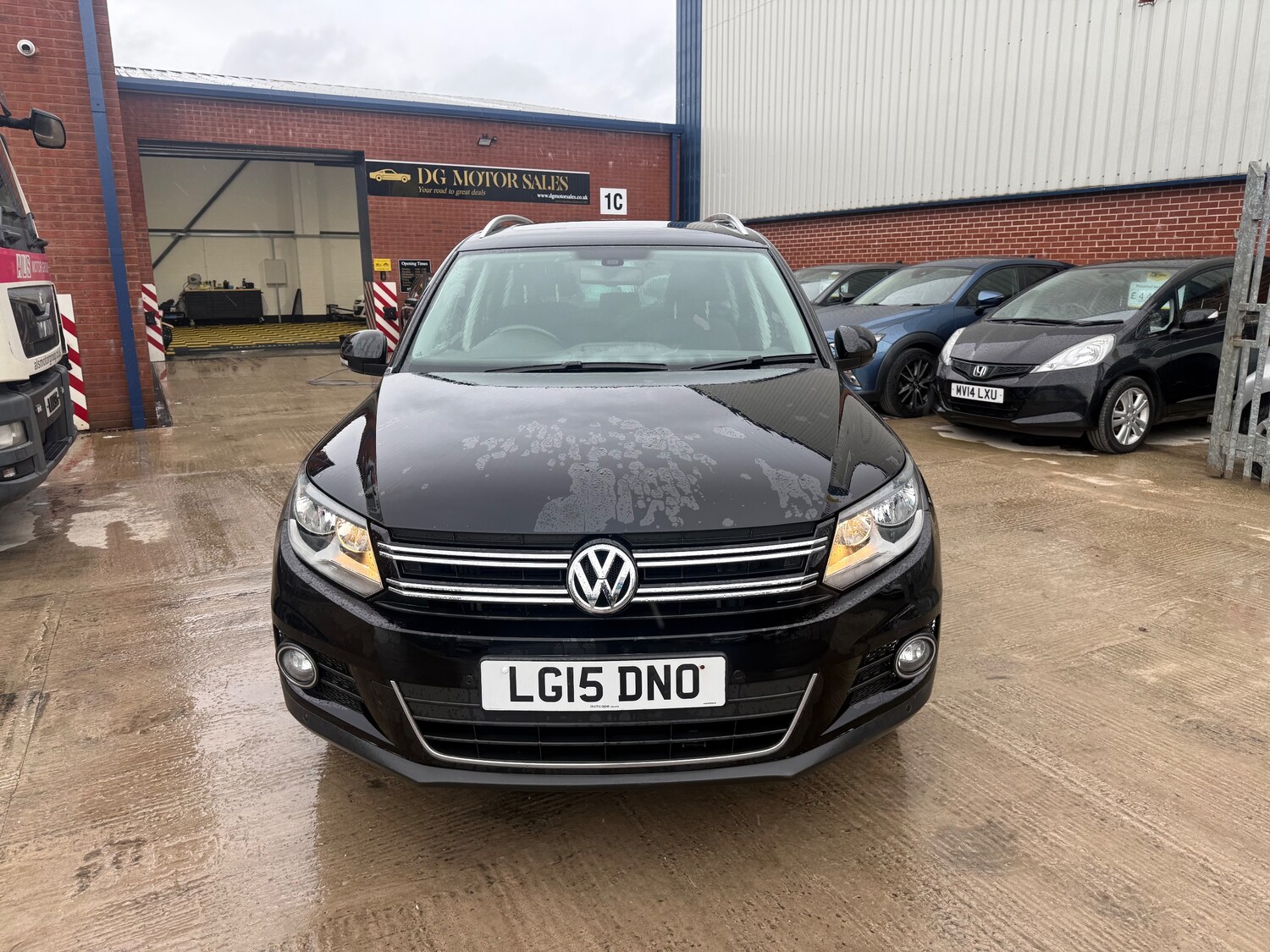 Used Volkswagen Tiguan 2015 for sale - 77762552: Photo 9