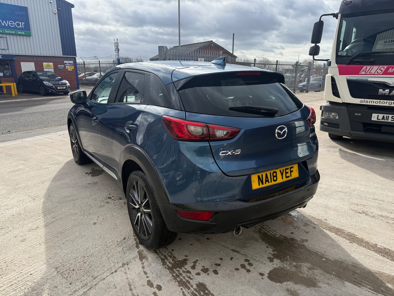 Used Mazda CX-3 2018 for sale - 77762461: Photo 6