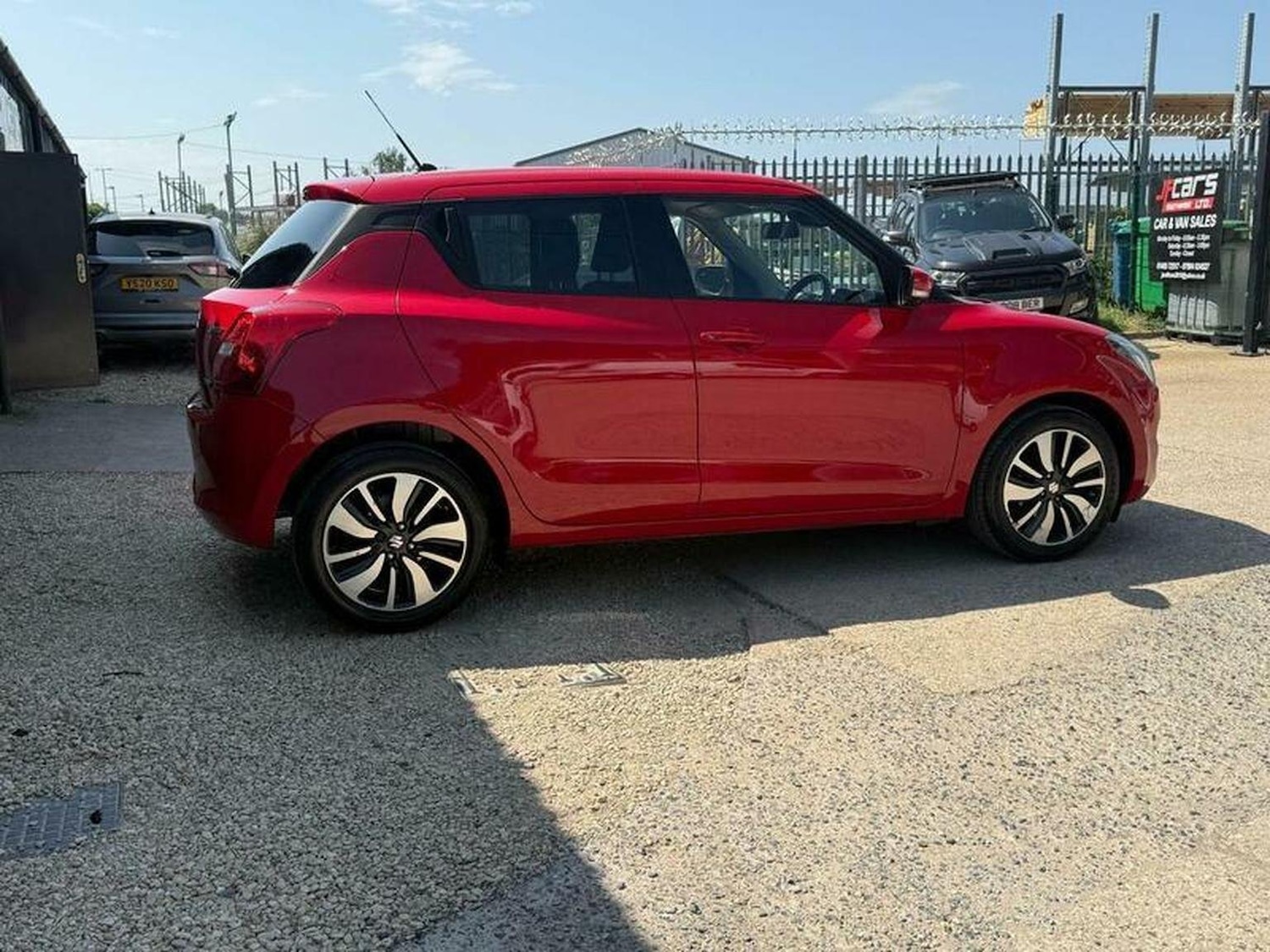Used Suzuki Swift 2018 for sale - 76461540: Photo 15