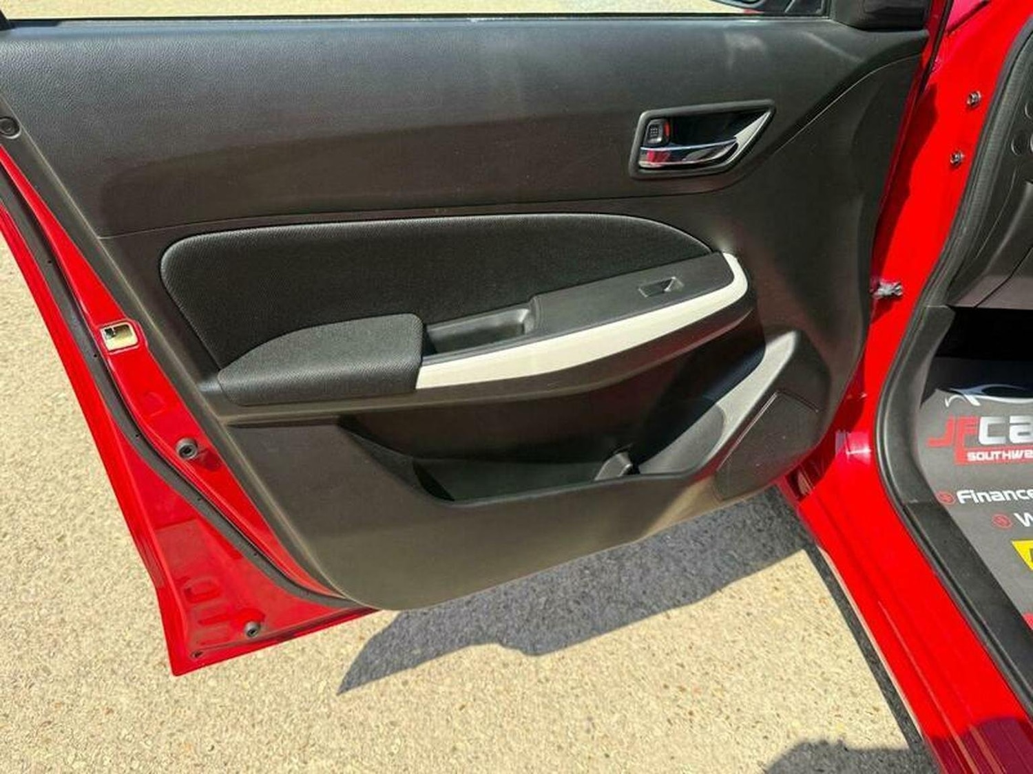 Used Suzuki Swift 2018 for sale - 76461540: Photo 26