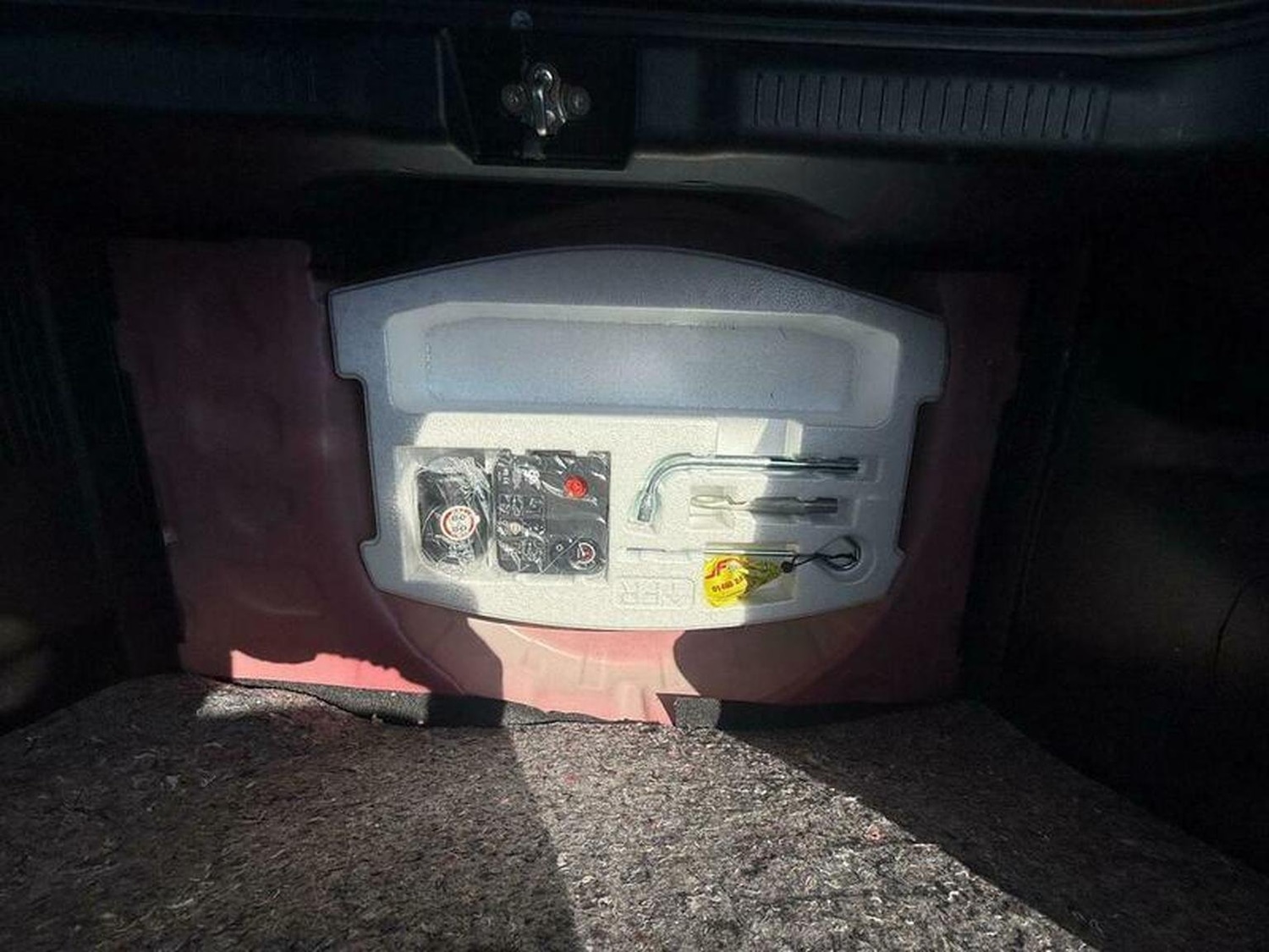 Used Suzuki Swift 2018 for sale - 76461540: Photo 30