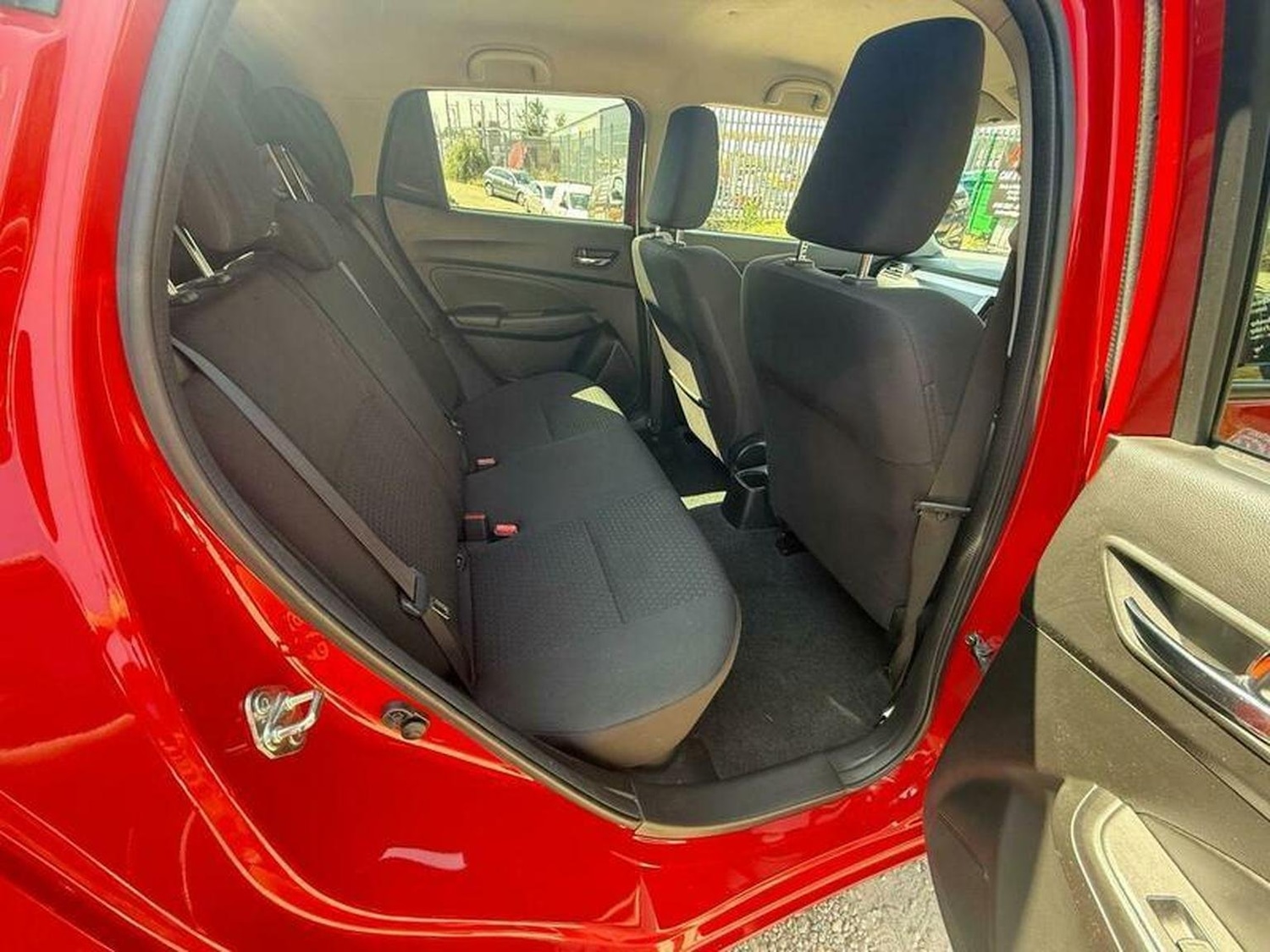 Used Suzuki Swift 2018 for sale - 76461540: Photo 31