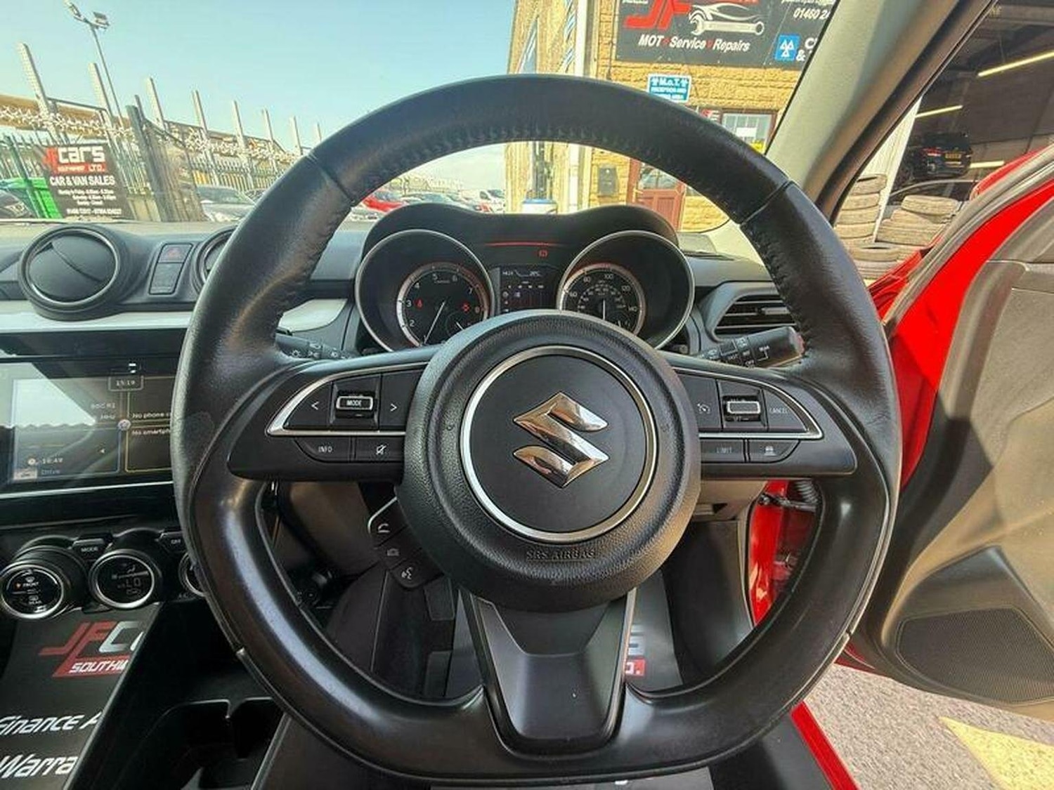 Used Suzuki Swift 2018 for sale - 76461540: Photo 36