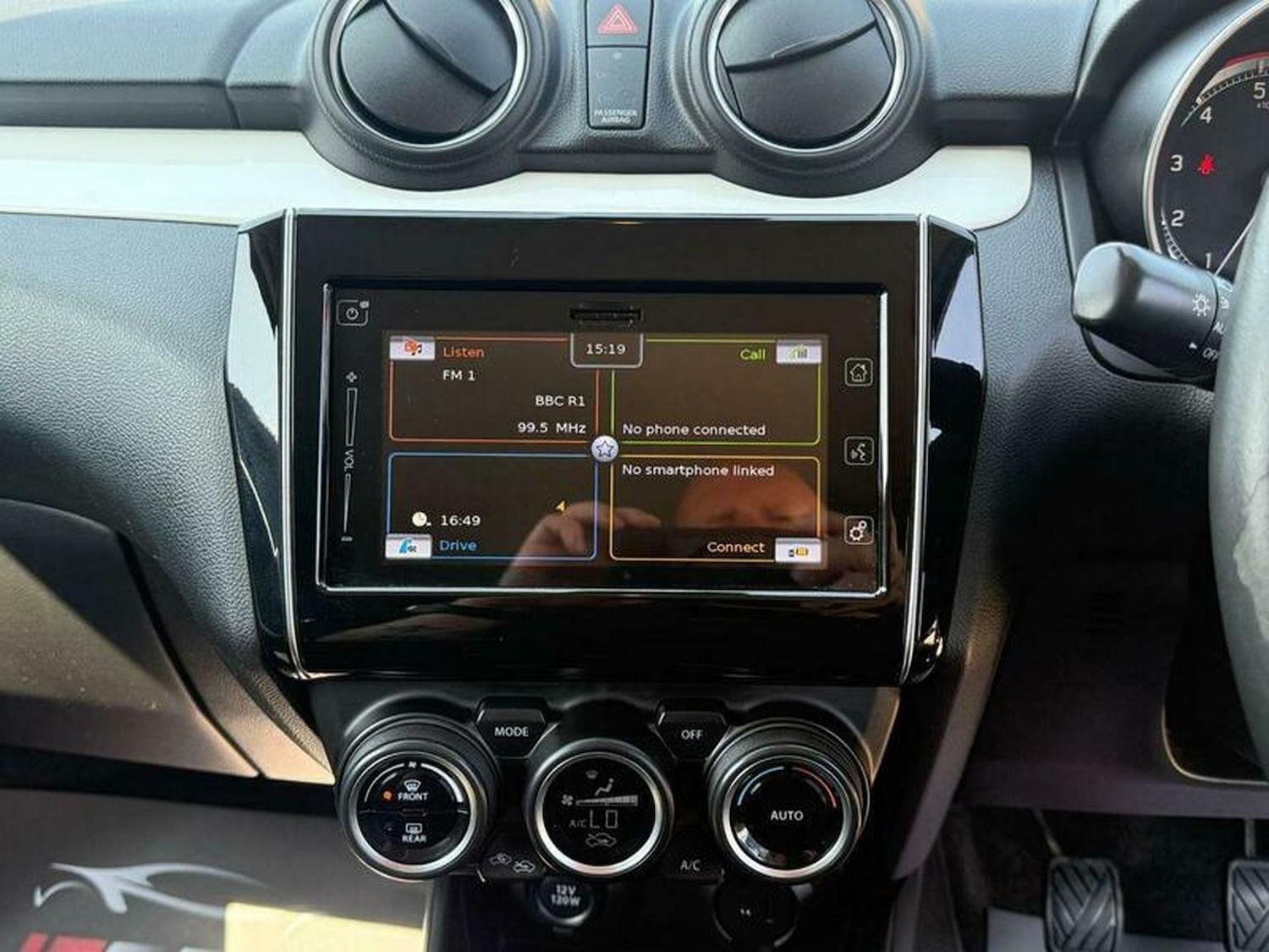 Used Suzuki Swift 2018 for sale - 76461540: Photo 41