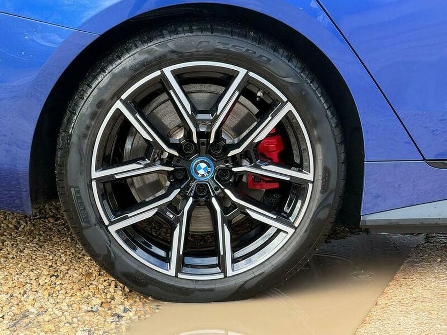 Used BMW i4 2022 for sale - 77453108: Photo 9