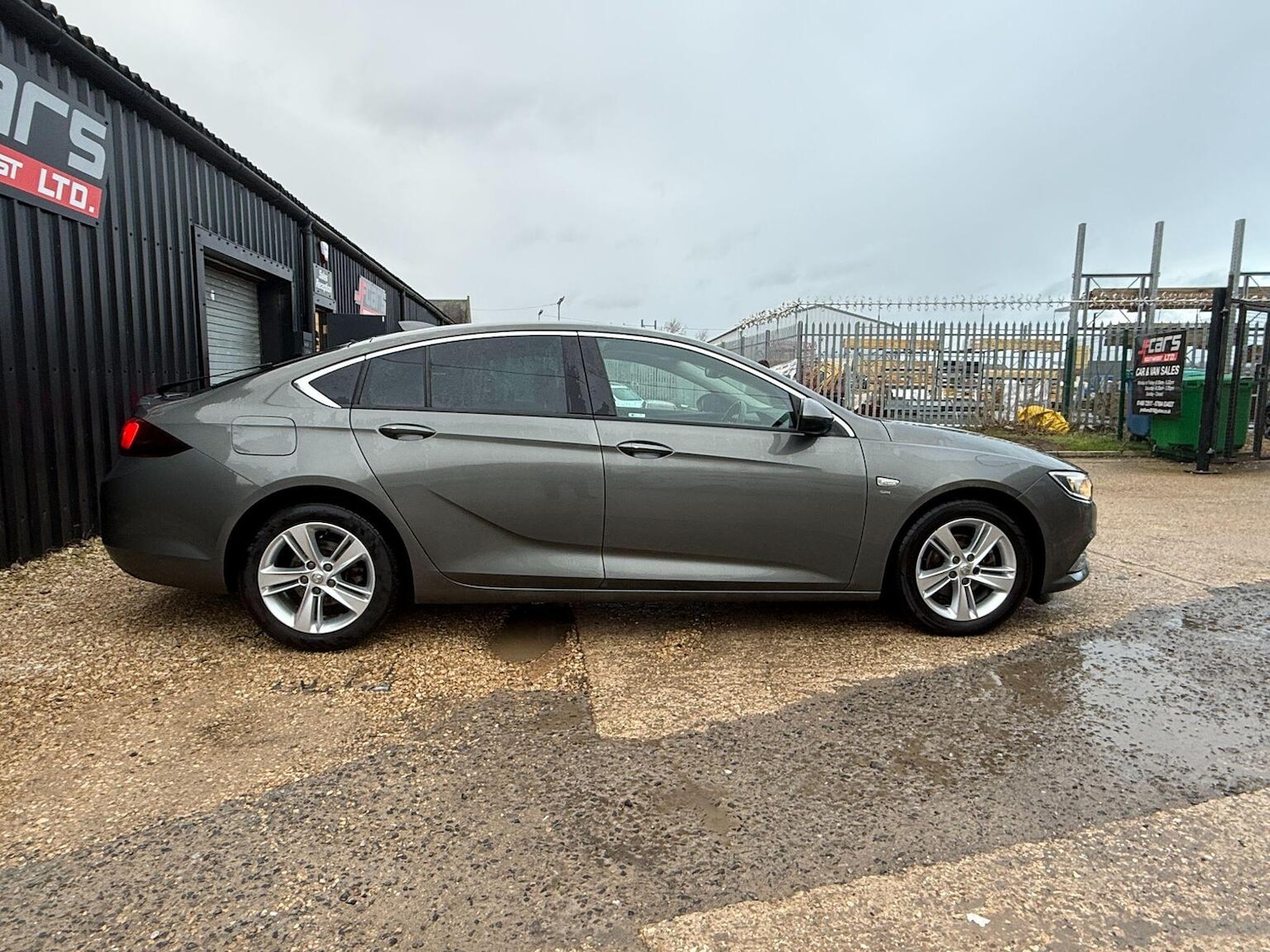 Used Vauxhall Insignia 2017 for sale - 77303737: Photo 13