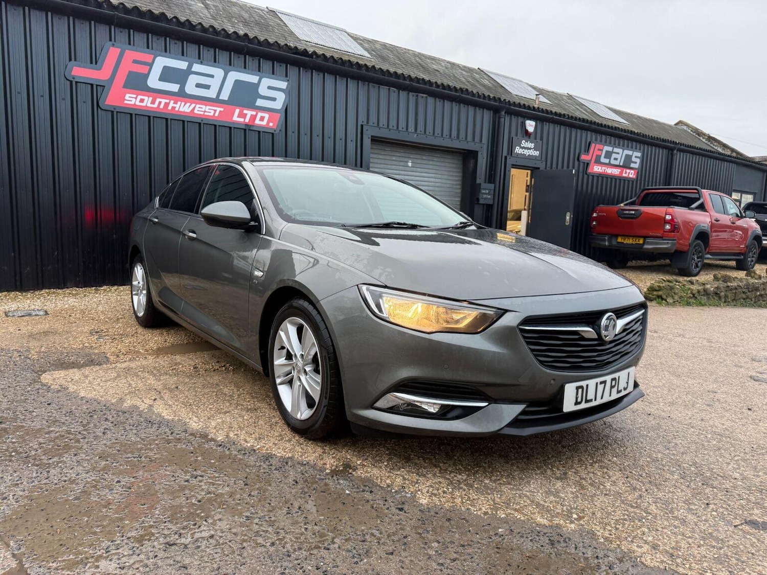 Used Vauxhall Insignia 2017 for sale - 77303737: Photo 3