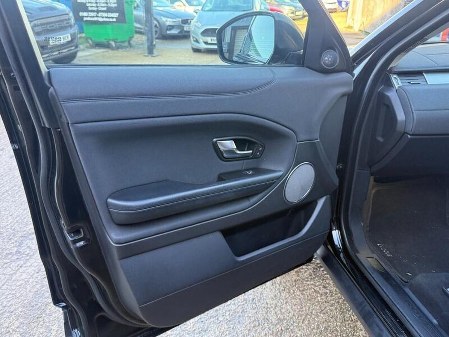 Used Land Rover Range Rover Evoque 2015 for sale - 76924343: Photo 22