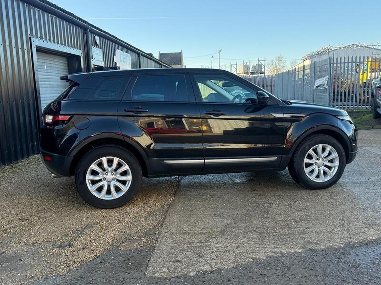 Used Land Rover Range Rover Evoque 2015 for sale - 76924343: Photo 8