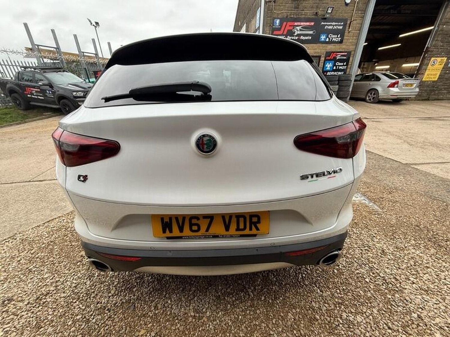 Used Alfa Romeo Stelvio 2017 for sale - 76418371: Photo 11