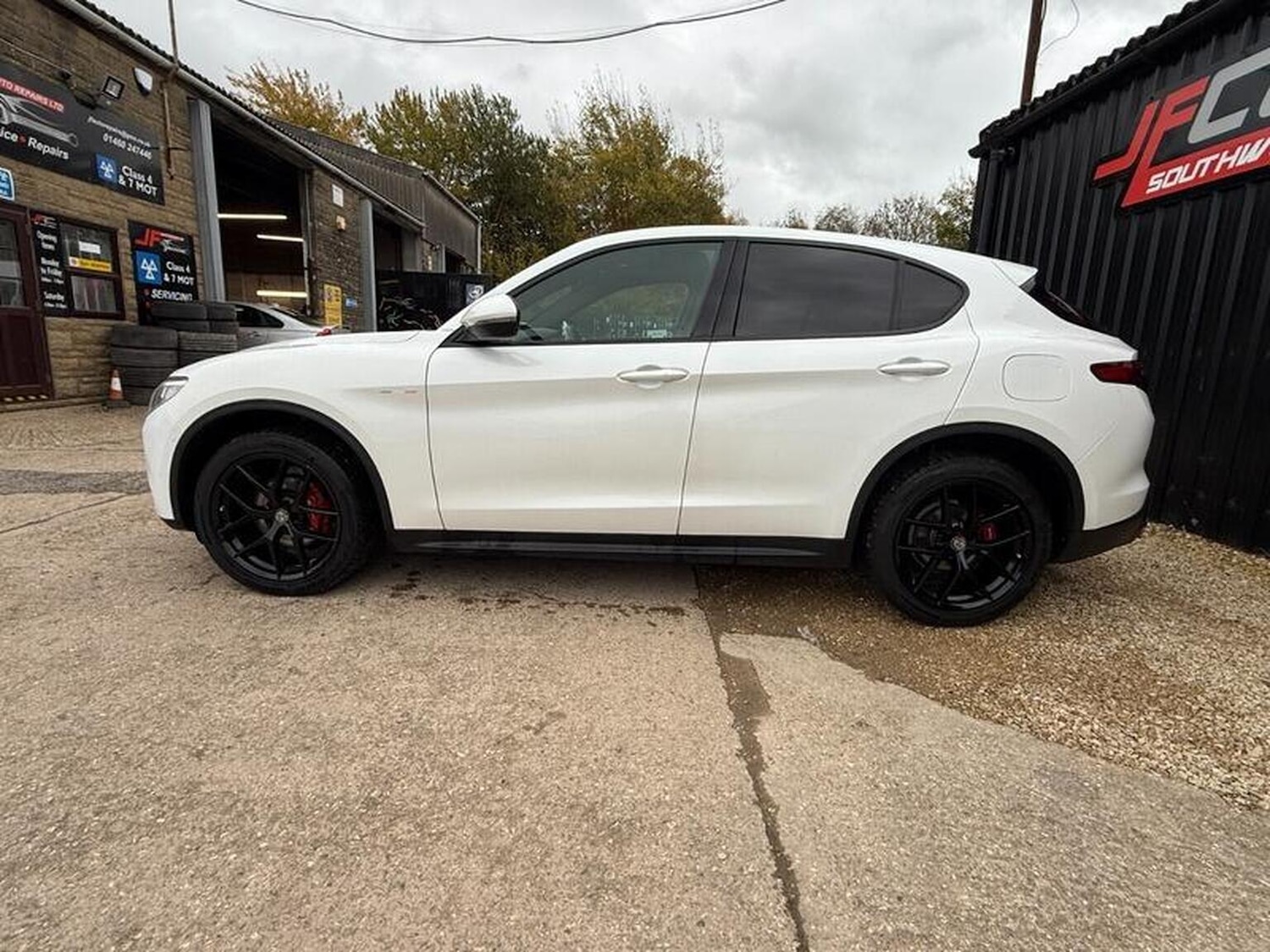 Used Alfa Romeo Stelvio 2017 for sale - 76418371: Photo 14