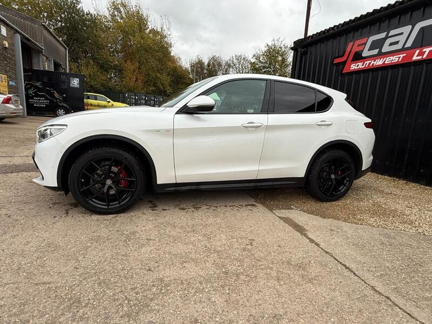 Used Alfa Romeo Stelvio 2017 for sale - 76418371: Photo 17