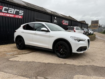 Used Alfa Romeo Stelvio 2017 for sale - 76418371: Photo