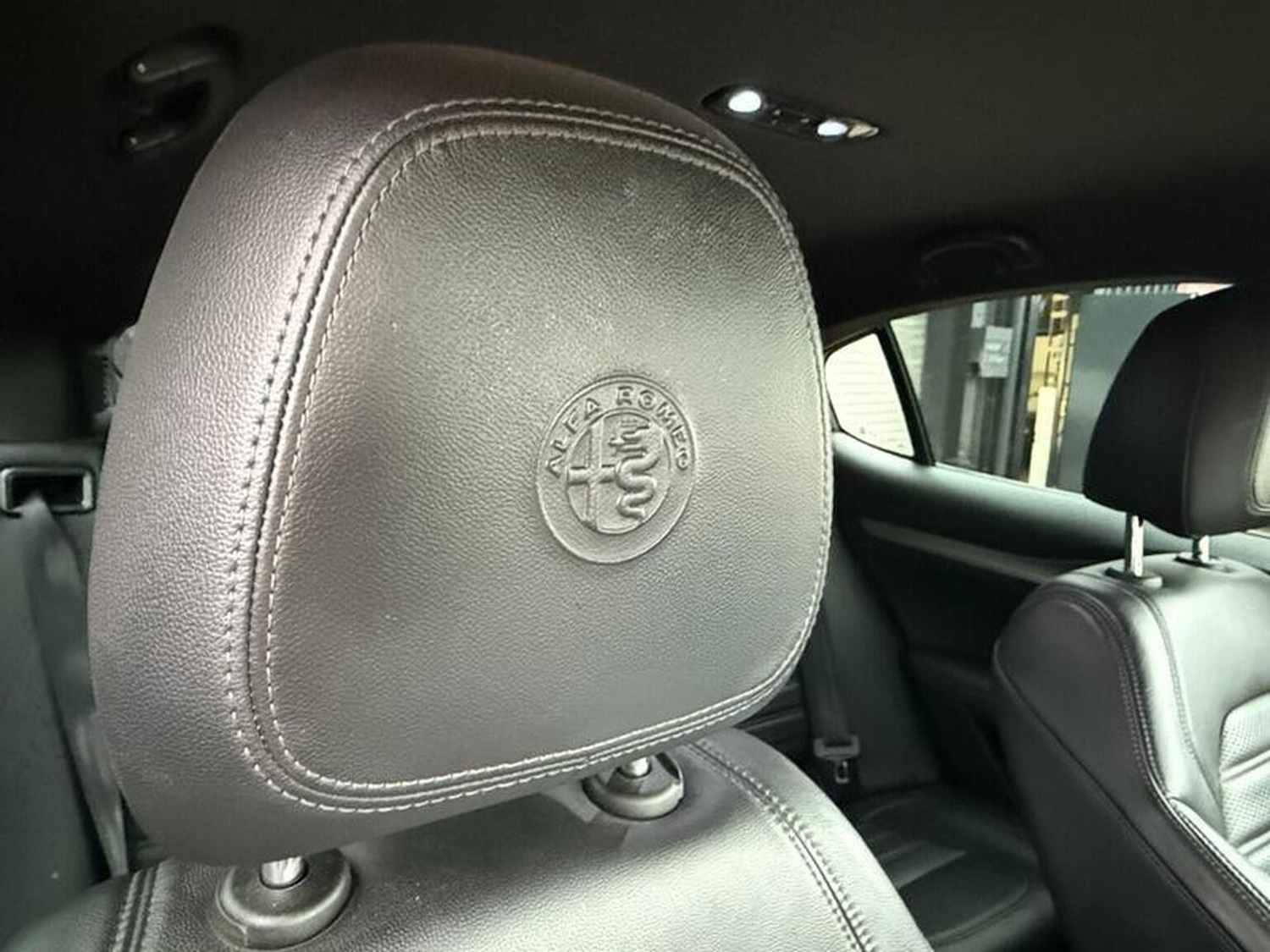 Used Alfa Romeo Stelvio 2017 for sale - 76418371: Photo 32