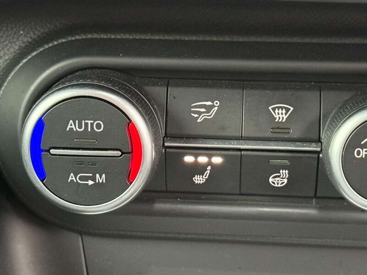 Used Alfa Romeo Stelvio 2017 for sale - 76418371: Photo 37