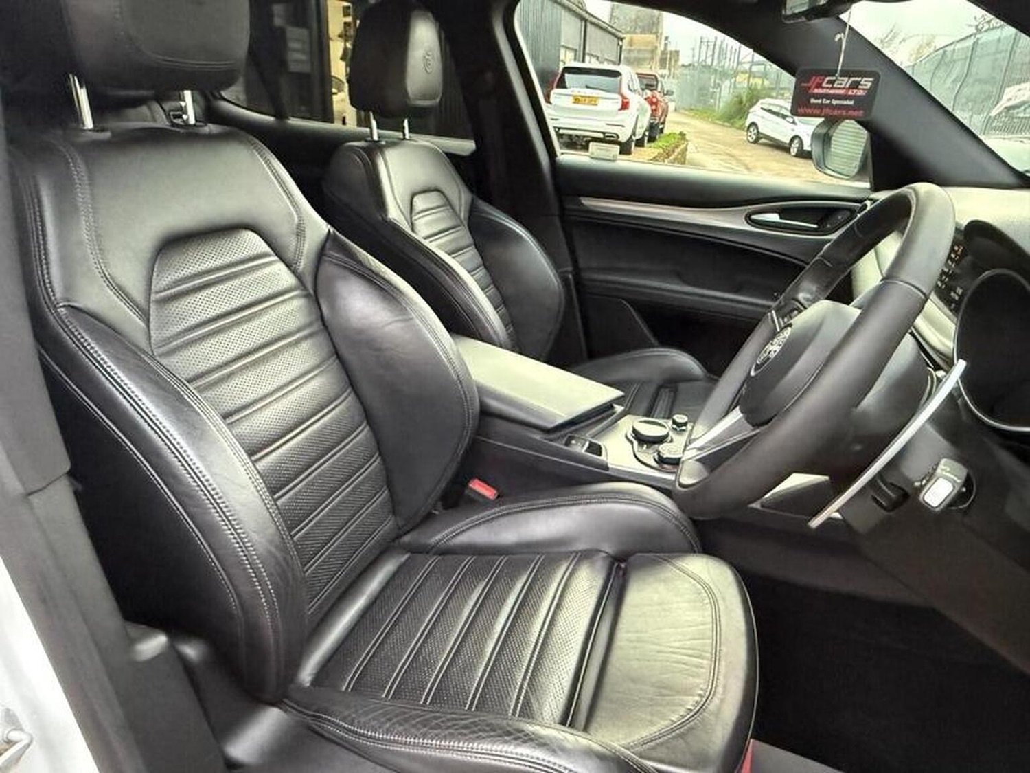 Used Alfa Romeo Stelvio 2017 for sale - 76418371: Photo 63