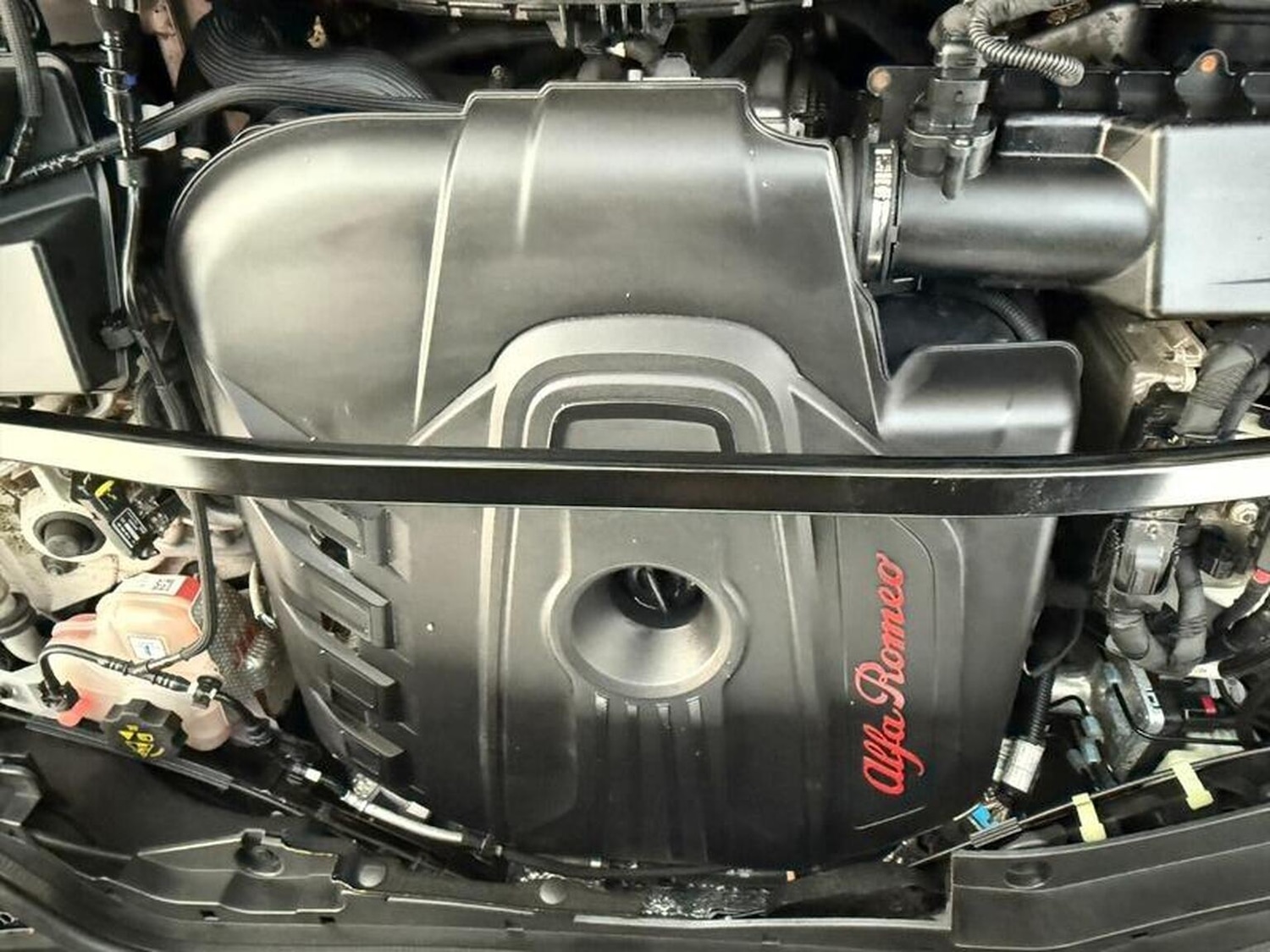 Used Alfa Romeo Stelvio 2017 for sale - 76418371: Photo 64