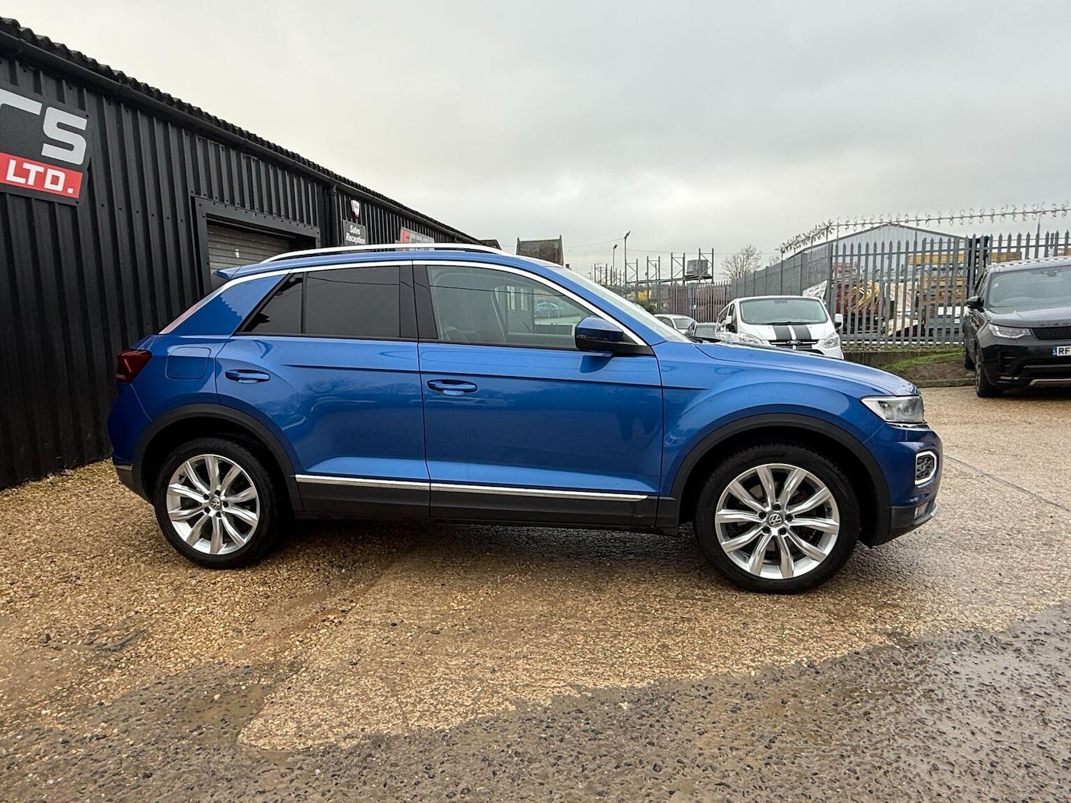 Used Volkswagen T-Roc 2018 for sale - 77370641: Photo 14