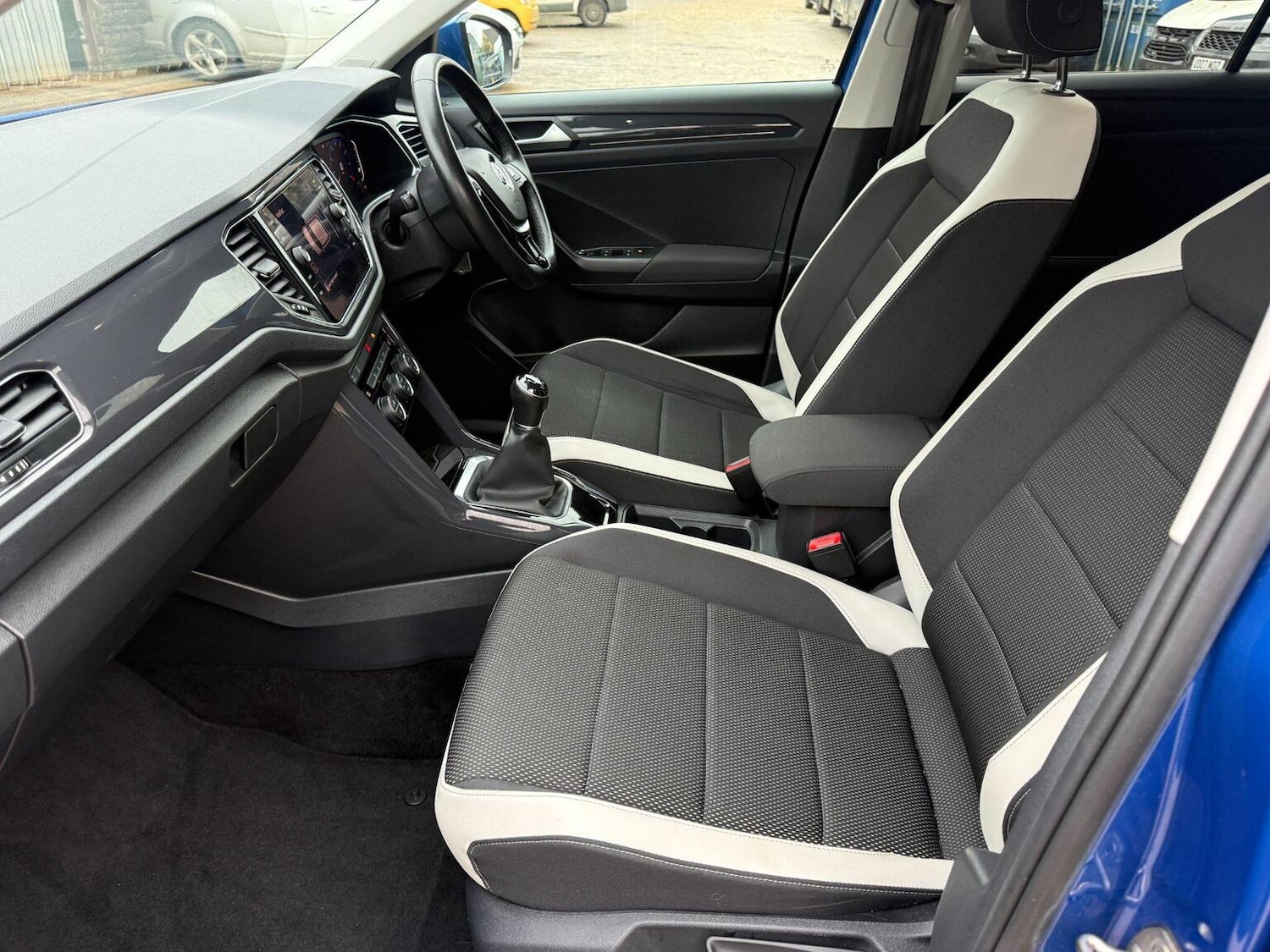 Used Volkswagen T-Roc 2018 for sale - 77370641: Photo 20