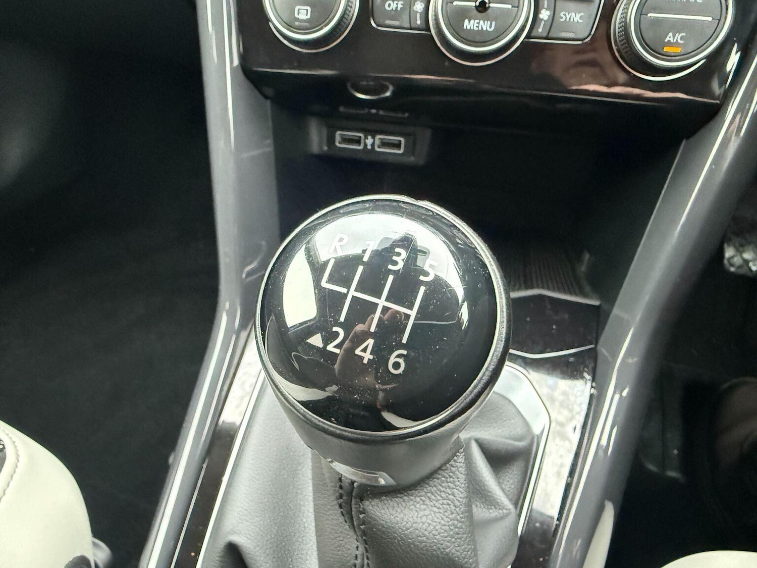 Used Volkswagen T-Roc 2018 for sale - 77370641: Photo 31