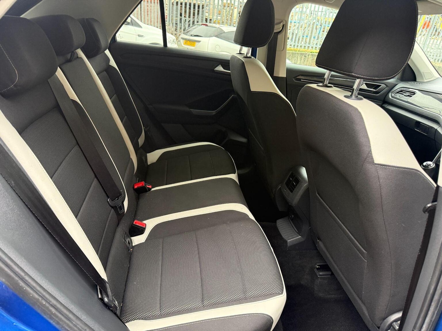 Used Volkswagen T-Roc 2018 for sale - 77370641: Photo 35