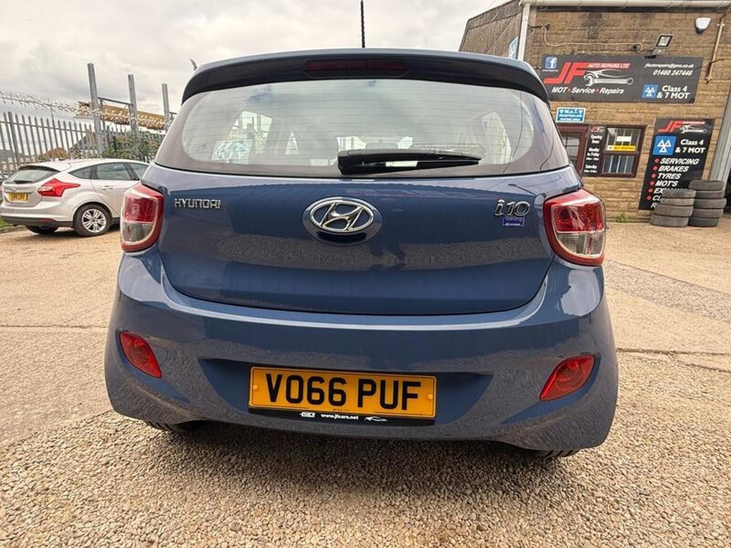 Used Hyundai i10 2016 for sale - 76305493: Photo 9