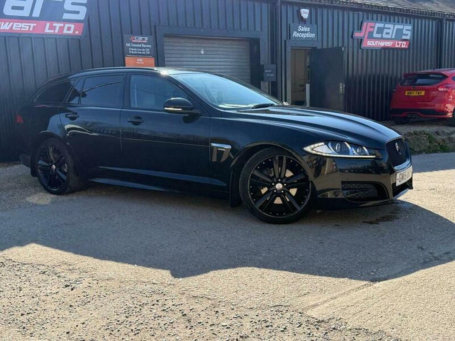 Used Jaguar XF 2015 for sale - 77977026: Photo 2