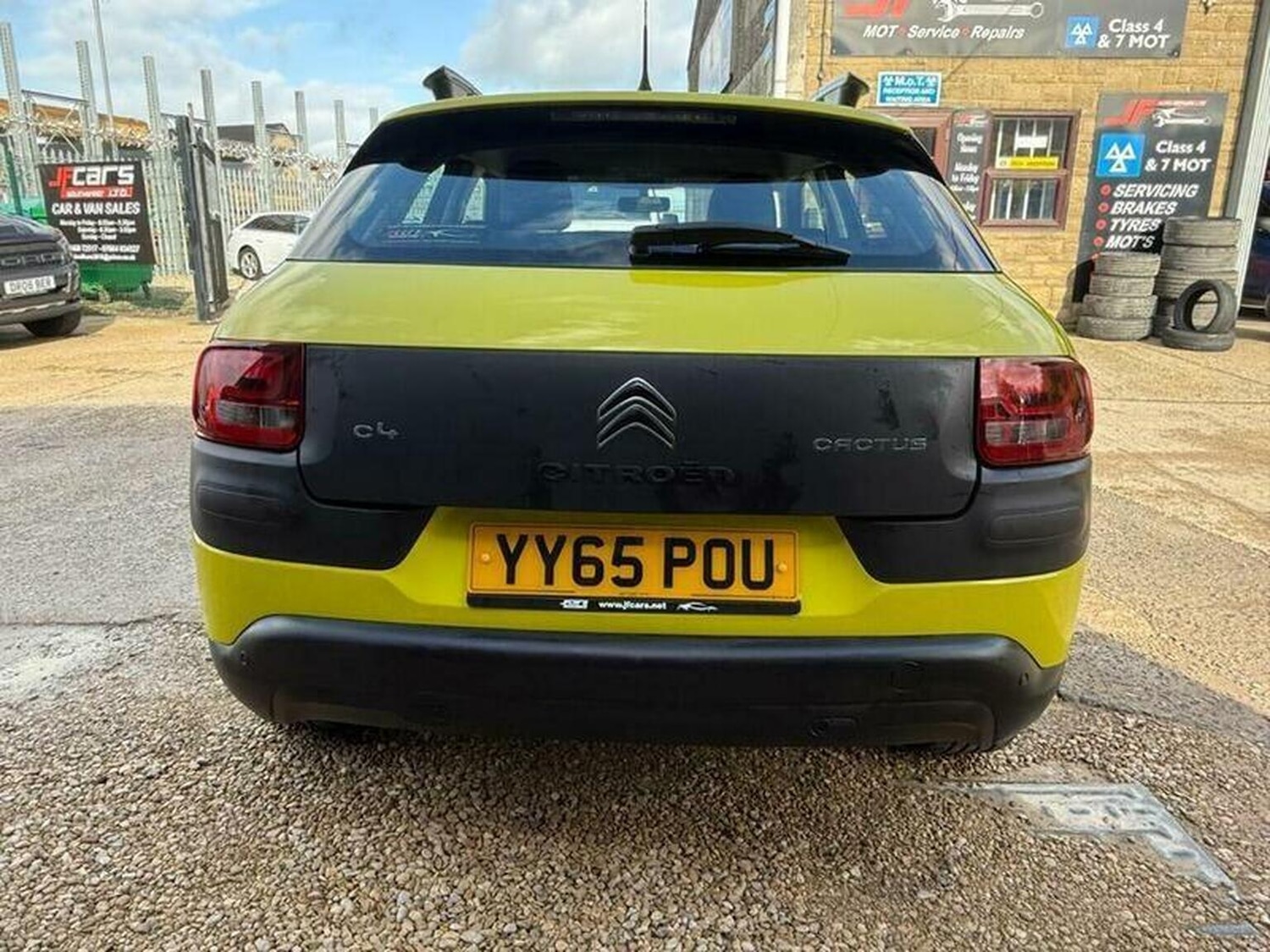 Used Citroen C4 Cactus 2015 for sale - 76397105: Photo 20