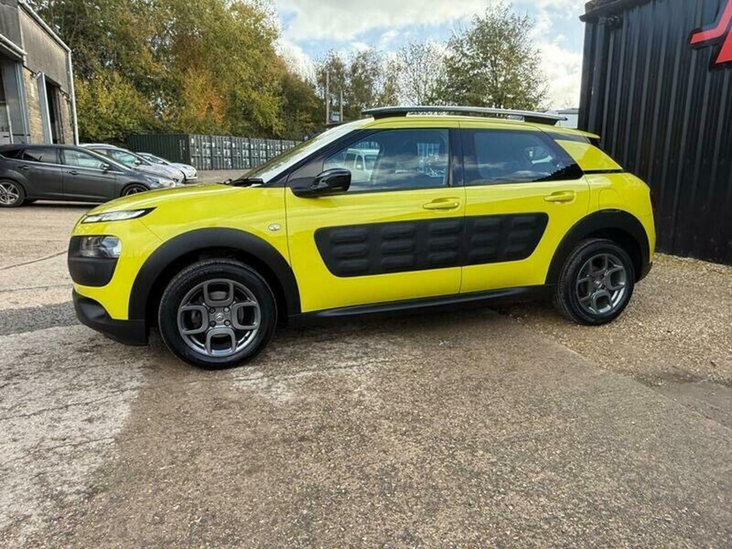 Used Citroen C4 Cactus 2015 for sale - 76397105: Photo 23