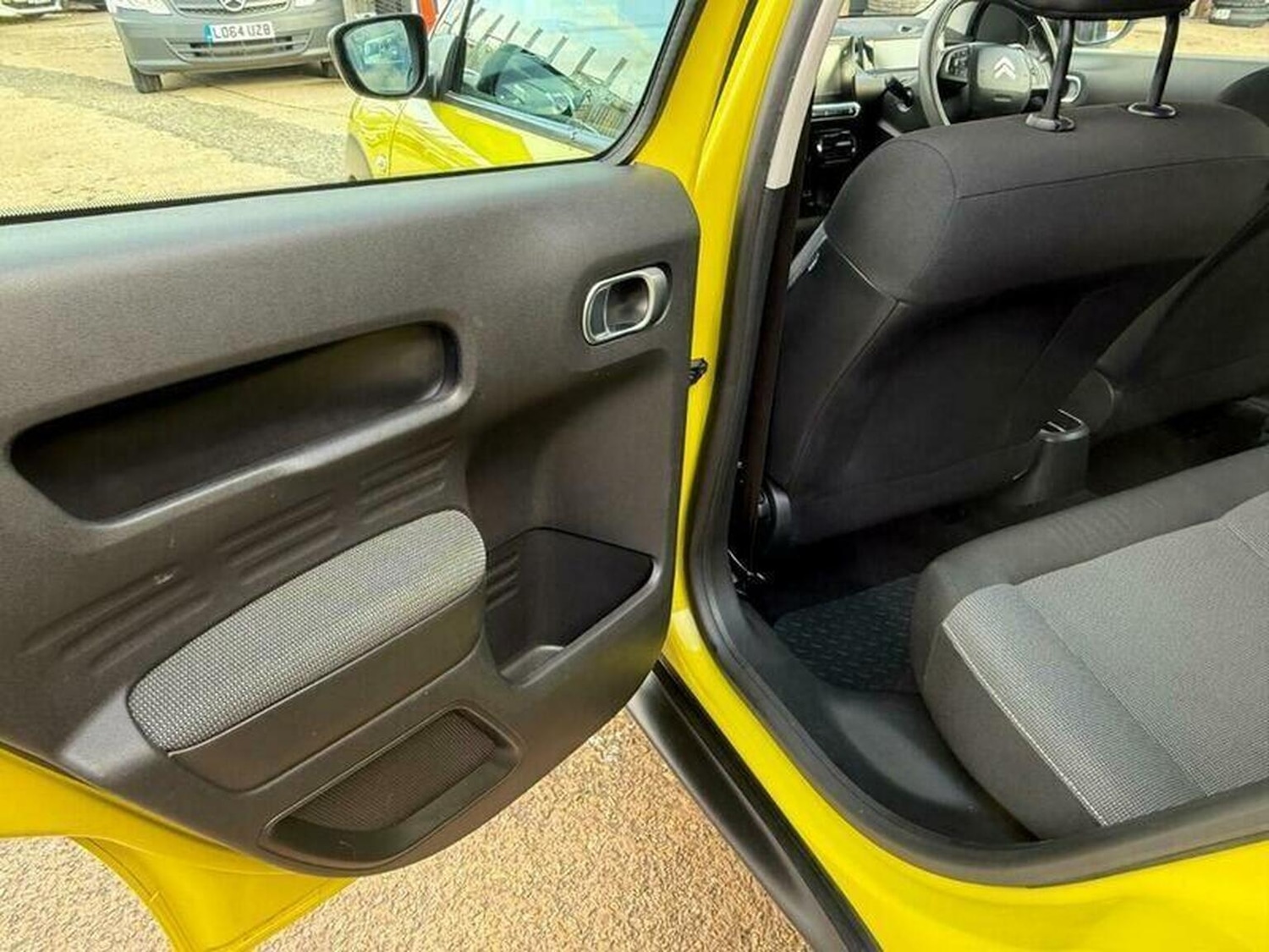 Used Citroen C4 Cactus 2015 for sale - 76397105: Photo 32