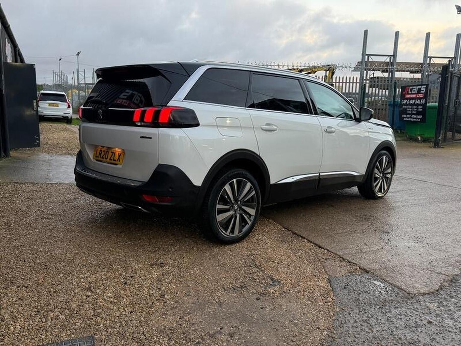 Used Peugeot 5008 2020 for sale - 76982790: Photo 11