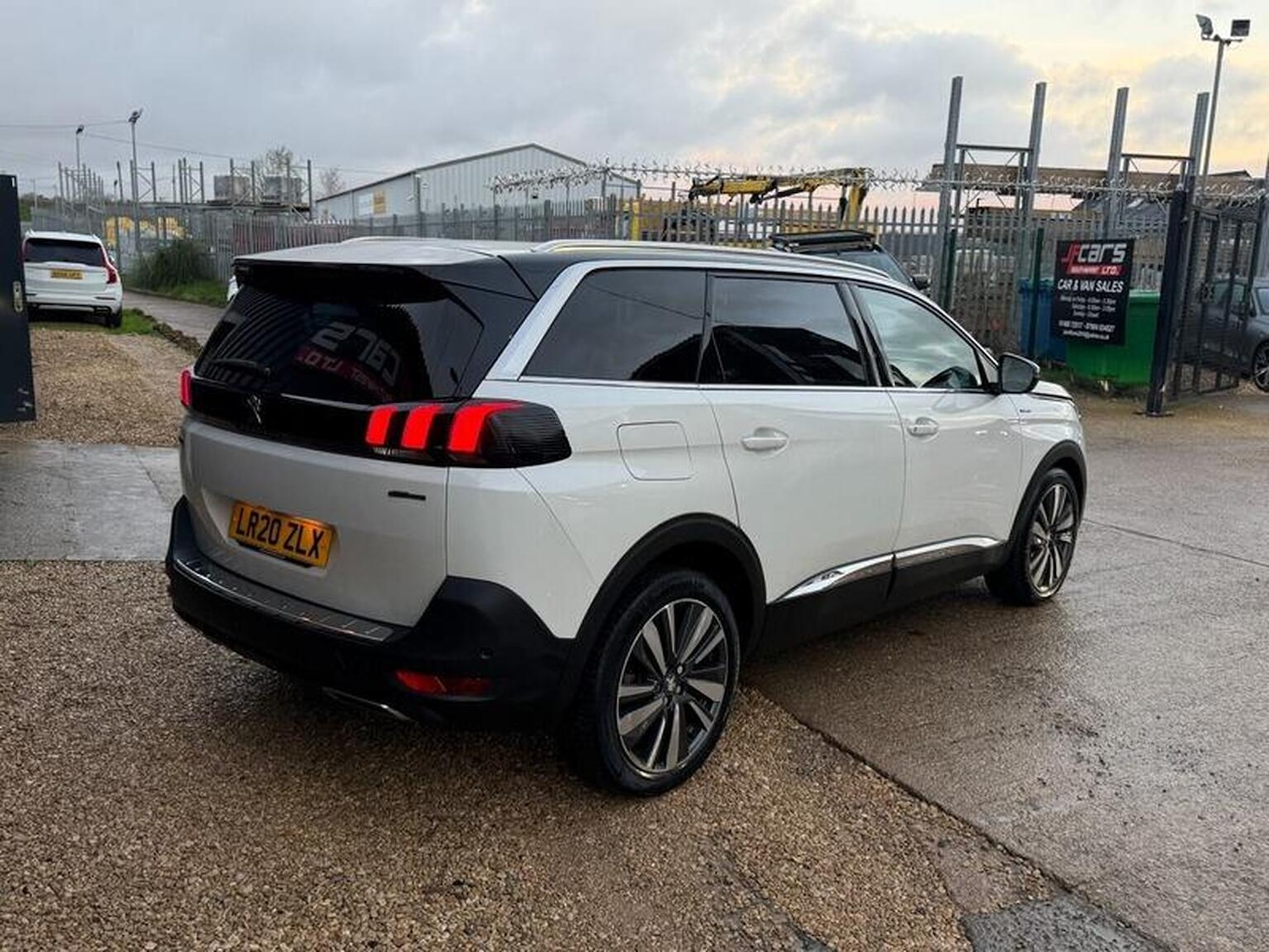 Used Peugeot 5008 2020 for sale - 76982790: Photo 12