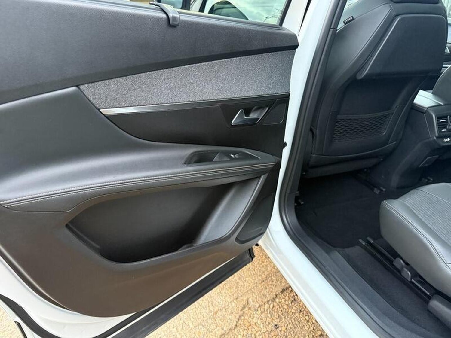 Used Peugeot 5008 2020 for sale - 76982790: Photo 36