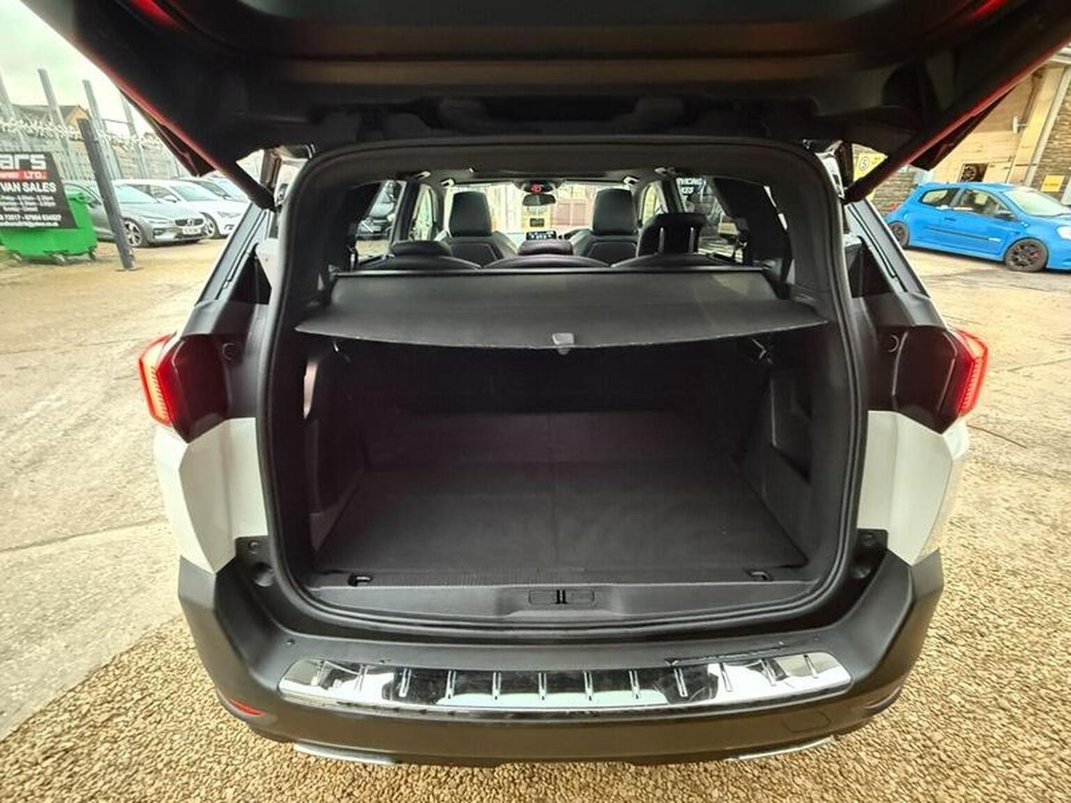 Used Peugeot 5008 2020 for sale - 76982790: Photo 60