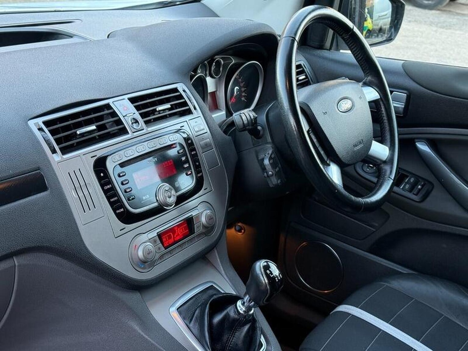 Used Ford Kuga 2012 for sale - 76618652: Photo 24