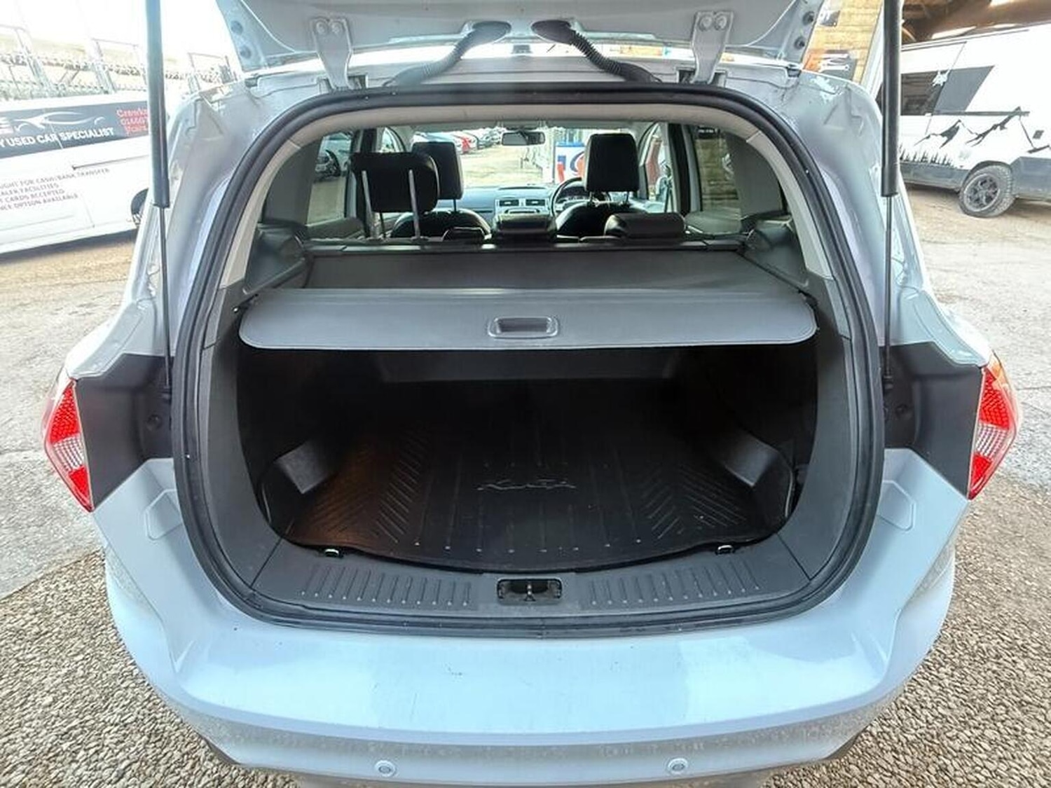 Used Ford Kuga 2012 for sale - 76618652: Photo 32