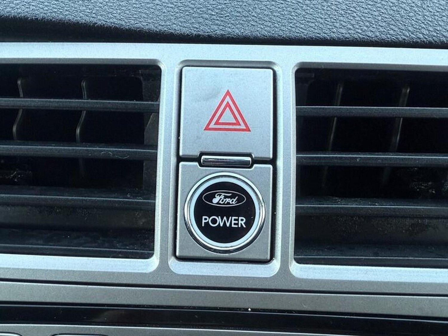 Used Ford Kuga 2012 for sale - 76618652: Photo 37