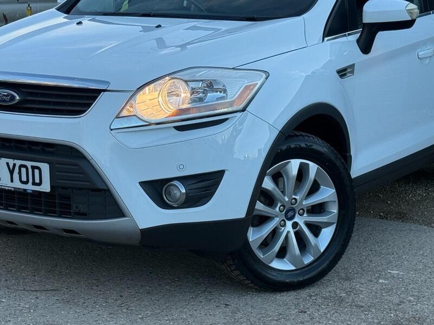 Used Ford Kuga 2012 for sale - 76618652: Photo 6