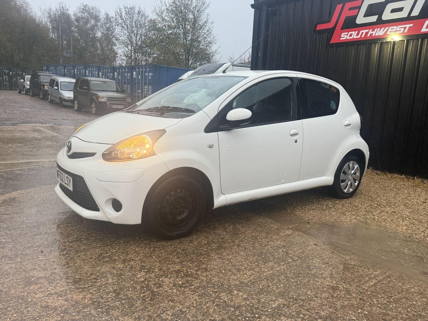 Used Toyota AYGO 2012 for sale - 76471228: Photo 5