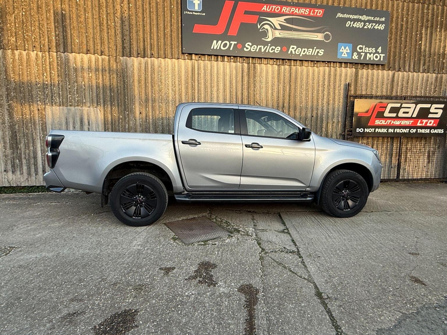Used Isuzu D-Max 2022 for sale - 77836908: Photo 3