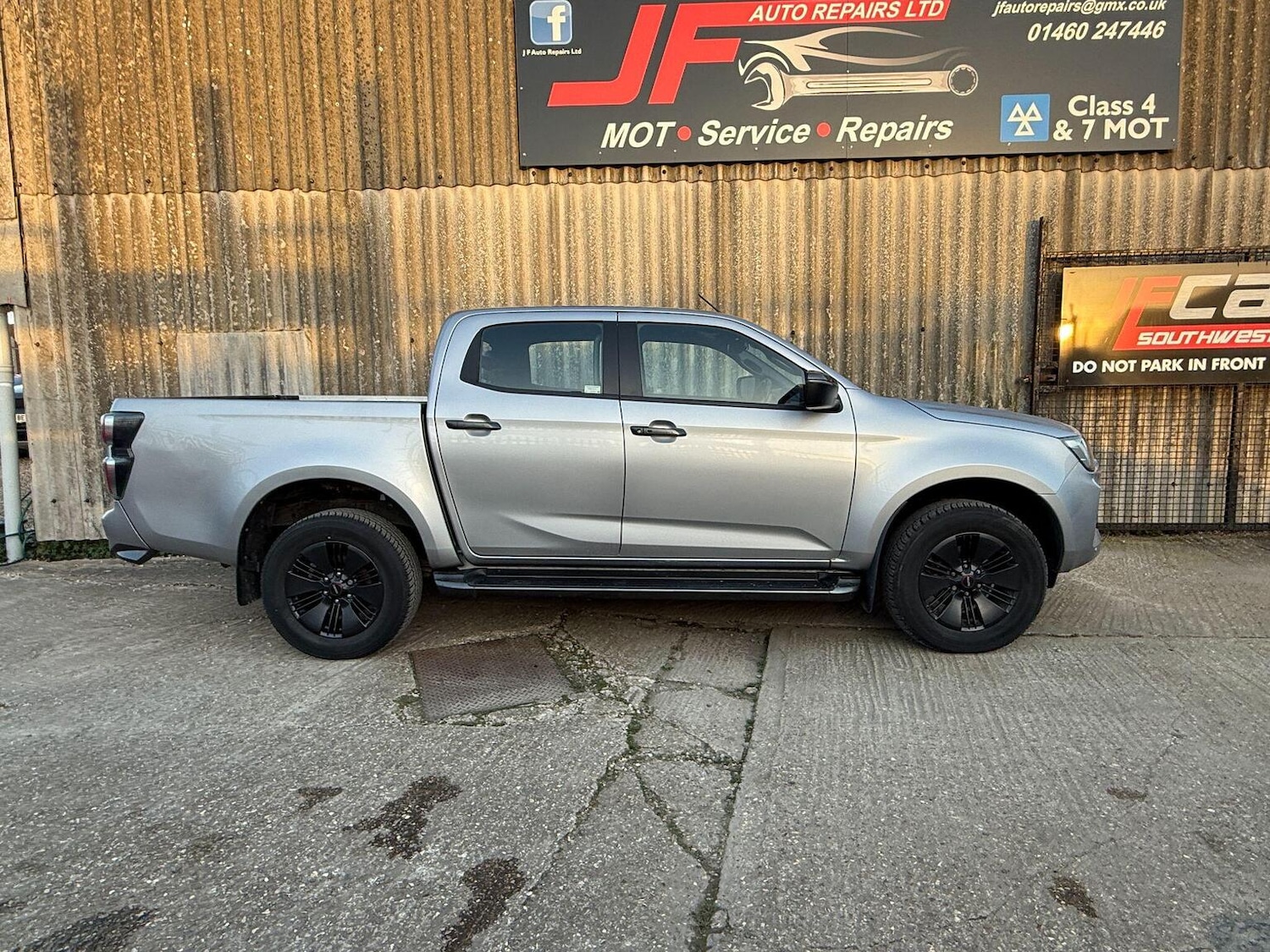 Used Isuzu D-Max 2022 for sale - 77836908: Photo 5
