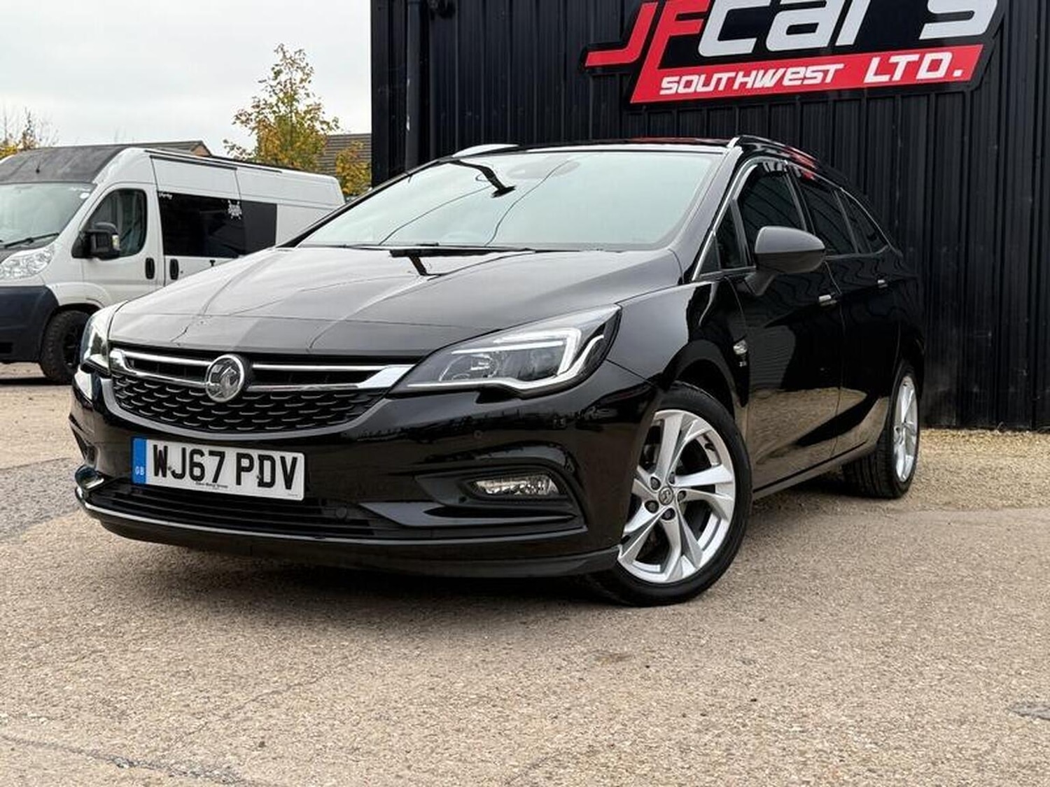 Used Vauxhall Astra 2017 for sale - 76242864: Photo 10