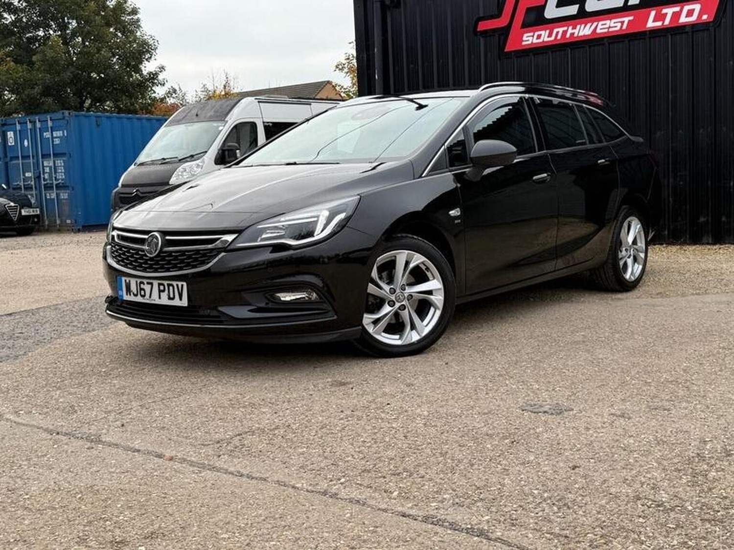 Used Vauxhall Astra 2017 for sale - 76242864: Photo 11