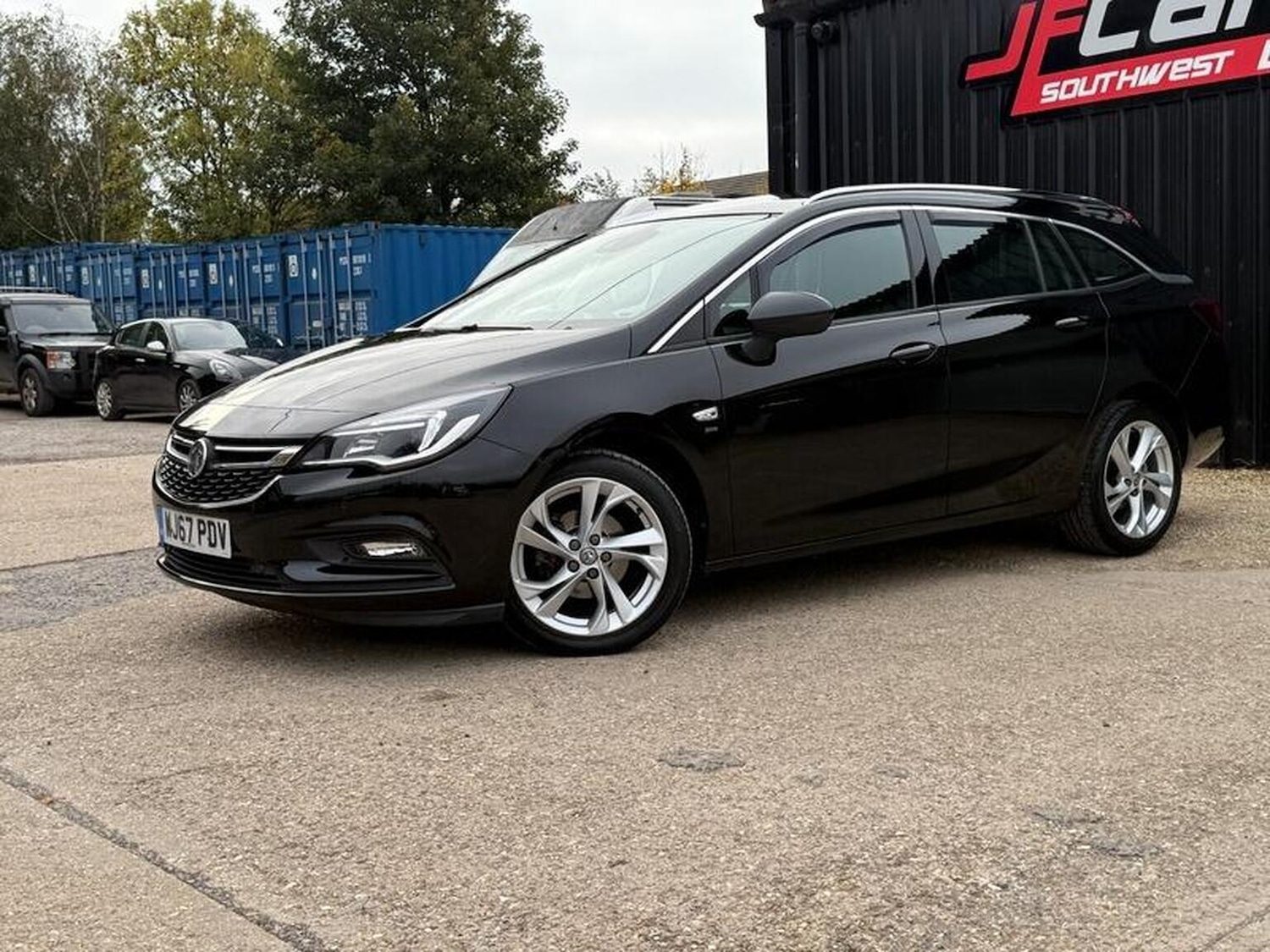 Used Vauxhall Astra 2017 for sale - 76242864: Photo 12