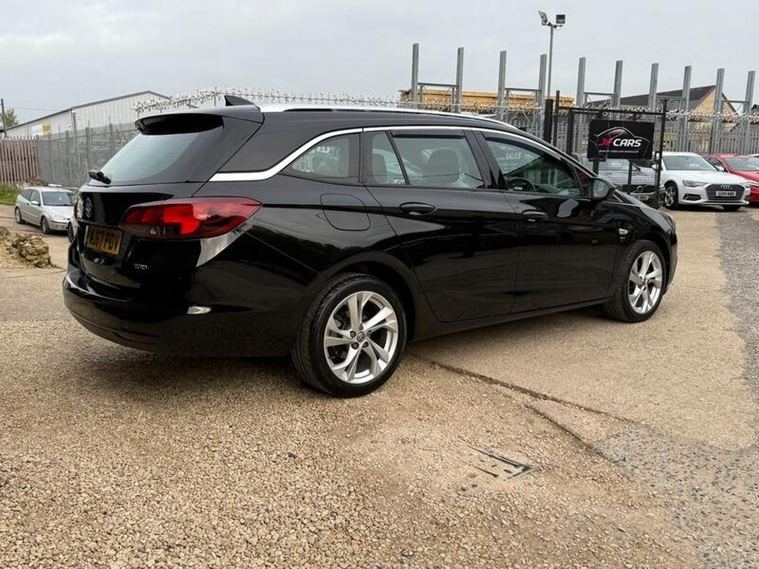 Used Vauxhall Astra 2017 for sale - 76242864: Photo 20